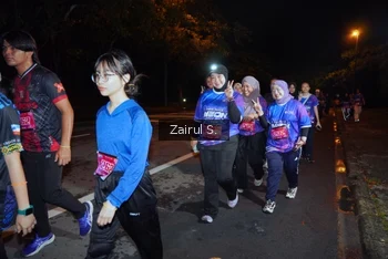 Runner Photo 1704010