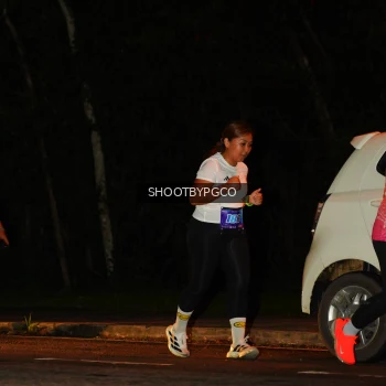 Runner Photo 1704018