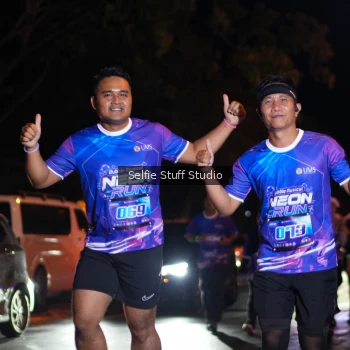 Runner Photo 1704044