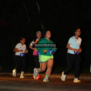 Runner Photo 1704052