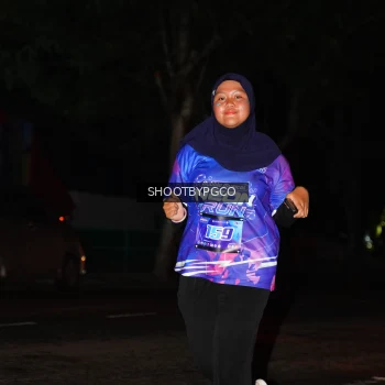 Runner Photo 1704057
