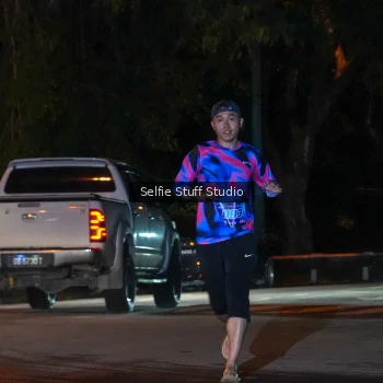 Runner Photo 1704134