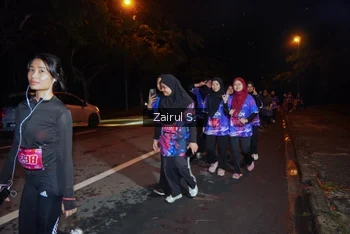 Runner Photo 1704156