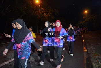 Runner Photo 1704171