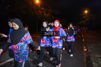 Runner Photo 1704175