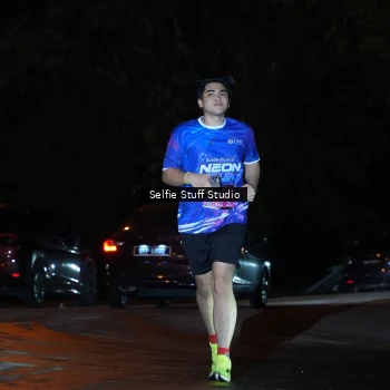 Runner Photo 1704182