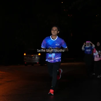 Runner Photo 1704239