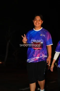 Runner Photo 1704242