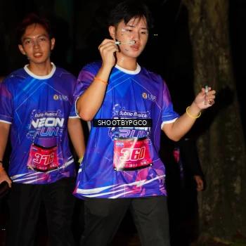 Runner Photo 1704411