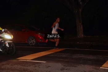 Runner Photo 1704450