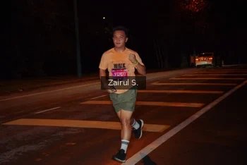 Runner Photo 1704473