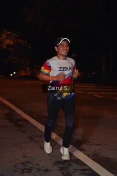 Runner Photo 1704490