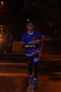 Runner Photo 1704500