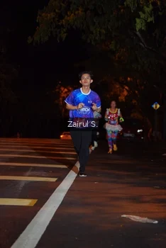 Runner Photo 1704505