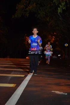 Runner Photo 1704520