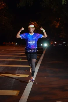 Runner Photo 1704553