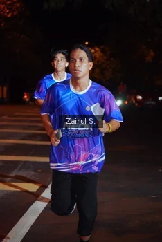Runner Photo 1704593