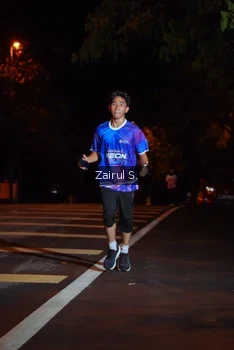 Runner Photo 1704616