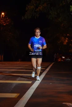 Runner Photo 1704691