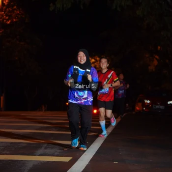Runner Photo 1704709