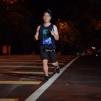 Runner Photo 1704744