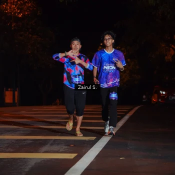 Runner Photo 1704763