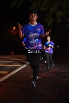 Runner Photo 1704802