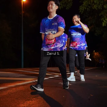 Runner Photo 1704833