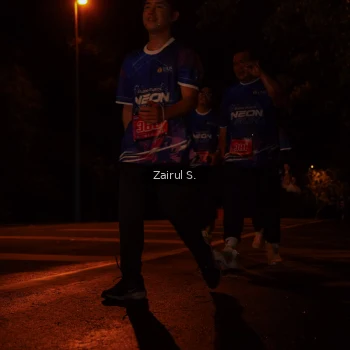 Runner Photo 1704837