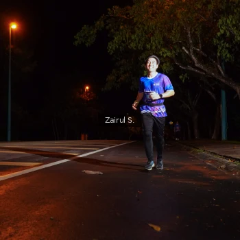 Runner Photo 1704858