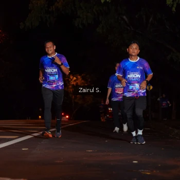 Runner Photo 1704859