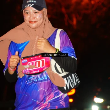Runner Photo 1704864