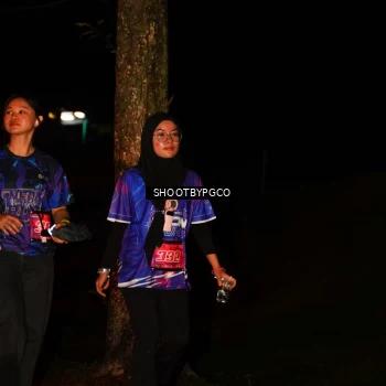 Runner Photo 1704874