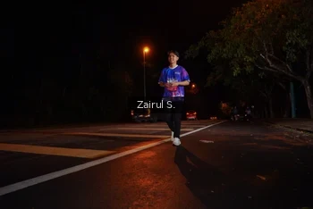 Runner Photo 1704879