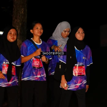 Runner Photo 1704886