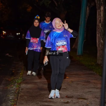 Runner Photo 1704895