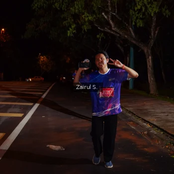 Runner Photo 1704926