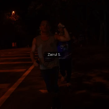 Runner Photo 1704936