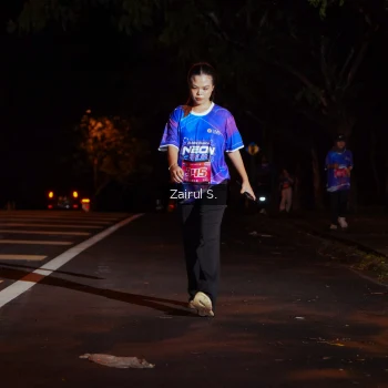 Runner Photo 1704945