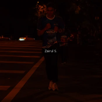 Runner Photo 1704975