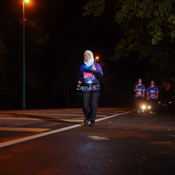 Runner Photo 1704999