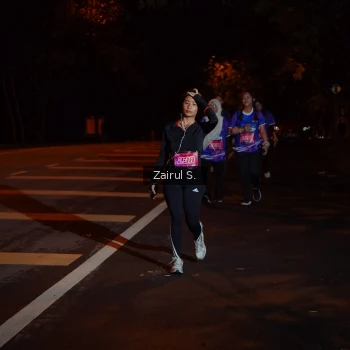 Runner Photo 1705027