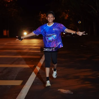 Runner Photo 1705063