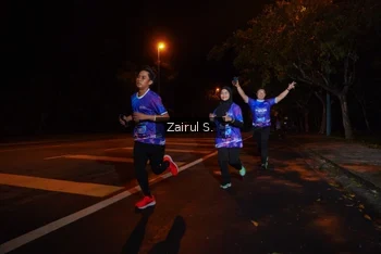 Runner Photo 1705125