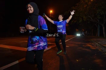 Runner Photo 1705129