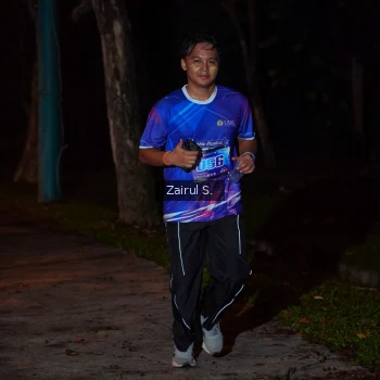 Runner Photo 1705225