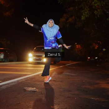 Runner Photo 1705410