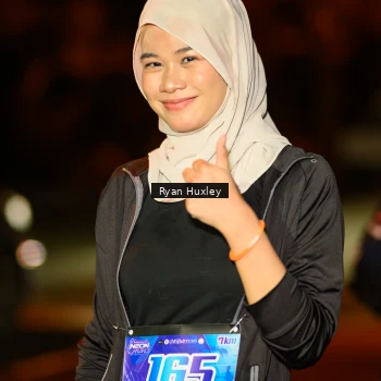 Runner Photo 1705435