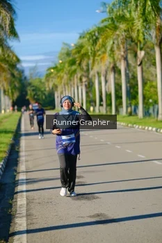 Runner Photo 1705438
