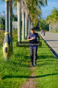 Runner Photo 1705473